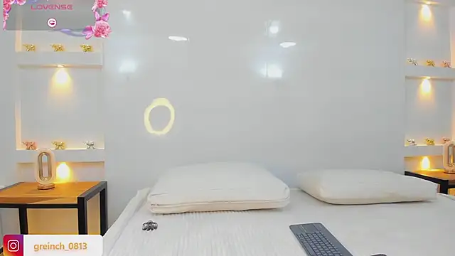 sally rosses online show from March 13, 2025, 11:41 am