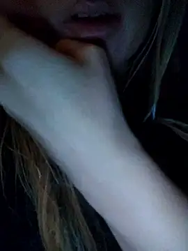 Snapshot of Linda_999 chatting on January 8, 2026, 3:01 am Linda 999 online show from January 8, 2026, 3:01 am