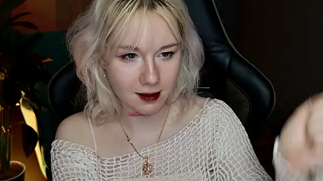 NancyMartinez online show from March 12, 2025, 7:14 pm