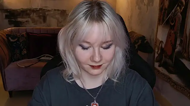 NancyMartinez online show from March 18, 2025, 7:22 pm