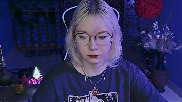 NancyMartinez online show from March 22, 2025, 5:06 am