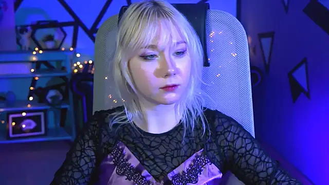 NancyMartinez online show from March 5, 2025, 8:21 am