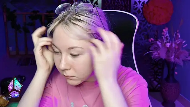 NancyMartinez online show from March 20, 2025, 5:13 am