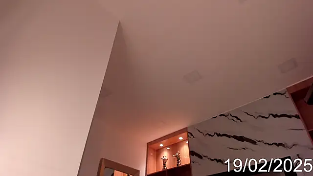 Isabel Escorcia online show from February 19, 2025, 8:33 am