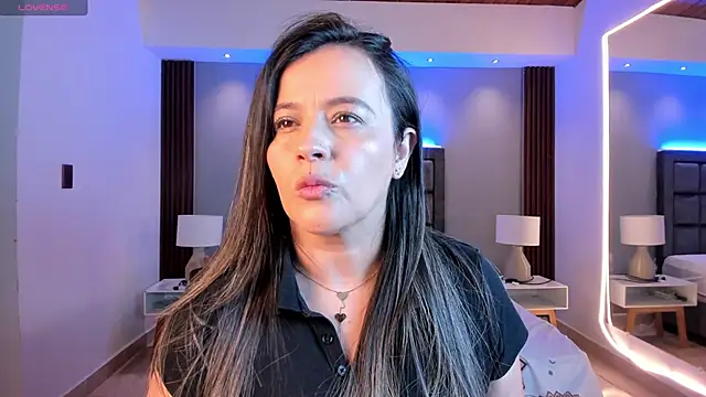 Susann Ross online show from November 8, 2025, 10:52 am