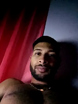 Snapshot of Alejandroea chatting on October 17, 2025, 3:32 am Alejandroea online show from October 17, 2025, 3:32 am