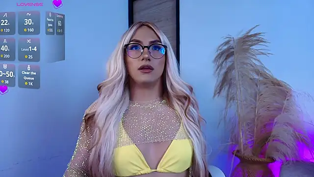 Snapshot of -Sofii_ chatting on December 20, 2025, 7:50 pm -Sofii online show from December 20, 2025, 7:50 pm