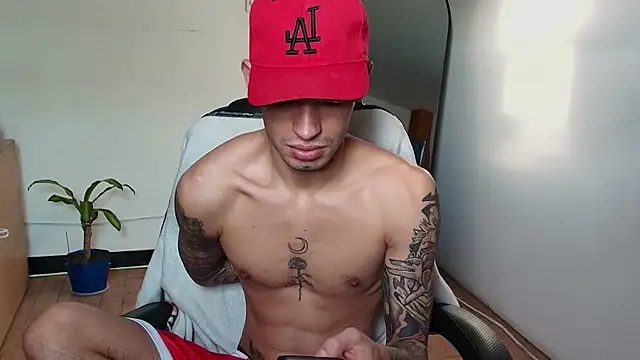 Damon  333 online show from December 14, 2025, 10:04 pm