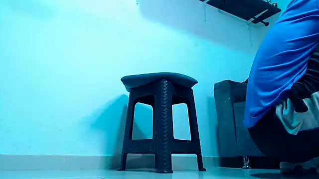 Snapshot of mastersmits chatting on April 1, 2026, 12:02 am mastersmits online show from April 1, 2026, 12:02 am