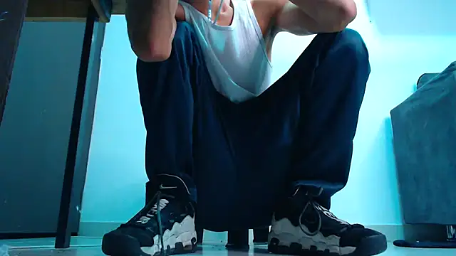 mastersmits online show from September 25, 2025, 2:39 am