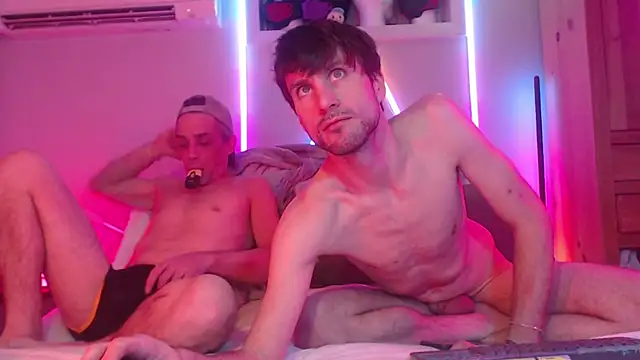 Funsizedshenanigans online show from December 28, 2024, 11:41 am