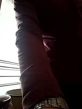 Pineapple04 online show from January 9, 2026, 9:05 am