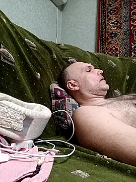 Snapshot of Pineapple04 chatting on March 24, 2026, 6:19 pm Pineapple04 online show from March 24, 2026, 6:19 pm