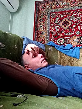 Snapshot of Pineapple04 chatting on October 6, 2025, 6:47 am Pineapple04 online show from October 6, 2025, 6:47 am