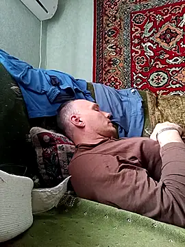 Snapshot of Pineapple04 chatting on October 9, 2025, 8:15 am Pineapple04 online show from October 9, 2025, 8:15 am