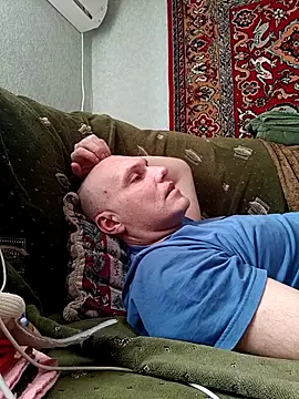 Snapshot of Pineapple04 chatting on April 9, 2026, 5:31 am Pineapple04 online show from April 9, 2026, 5:31 am