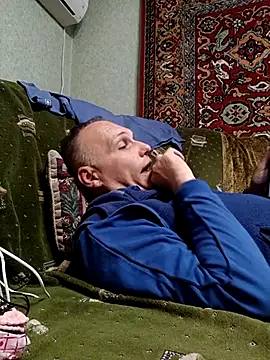 Snapshot of Pineapple04 chatting on October 2, 2025, 6:55 pm Pineapple04 online show from October 2, 2025, 6:55 pm