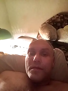 Snapshot of Pineapple04 chatting on March 31, 2026, 9:50 pm Pineapple04 online show from March 31, 2026, 9:50 pm