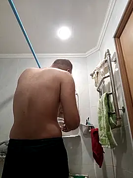 Snapshot of Pineapple04 chatting on December 14, 2025, 6:30 am Pineapple04 online show from December 14, 2025, 6:30 am