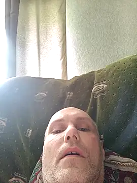 Snapshot of Pineapple04 chatting on March 24, 2026, 6:02 am Pineapple04 online show from March 24, 2026, 6:02 am