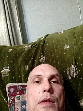 Snapshot of Pineapple04 chatting on November 20, 2025, 6:30 pm Pineapple04 online show from November 20, 2025, 6:30 pm