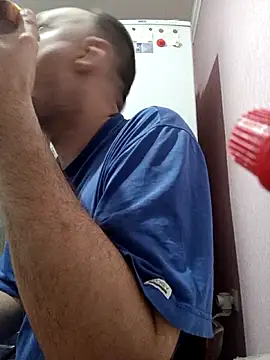 Snapshot of Pineapple04 chatting on March 30, 2026, 5:14 pm Pineapple04 online show from March 30, 2026, 5:14 pm