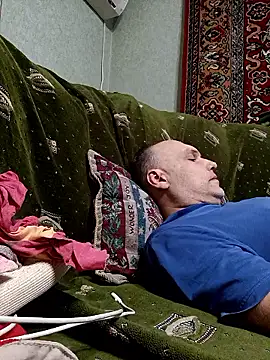 Snapshot of Pineapple04 chatting on April 2, 2026, 8:37 pm Pineapple04 online show from April 2, 2026, 8:37 pm