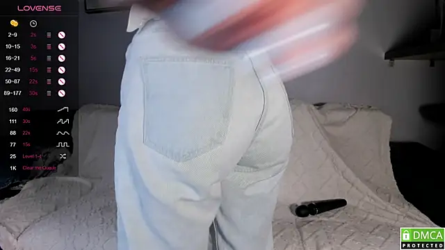 Snapshot of wwildfox chatting on September 8, 2025, 7:13 pm wwildfox online show from September 8, 2025, 7:13 pm