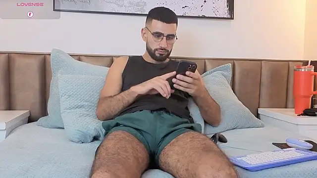 Ethan  Walker online show from March 31, 2026, 8:33 pm