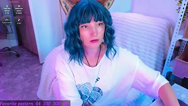 Snapshot of Toxic_Ellies chatting on June 28, 2026, 9:15 am Toxic Ellies online show from June 28, 2026, 9:15 am