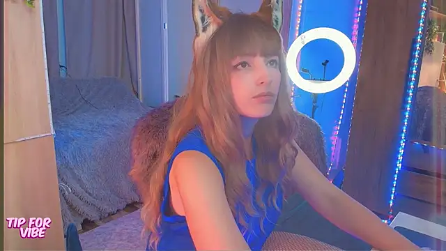 Toxic Ellies online show from September 23, 2025, 3:52 pm