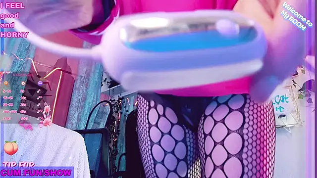 Toxic Ellies online show from January 23, 2025, 10:01 am