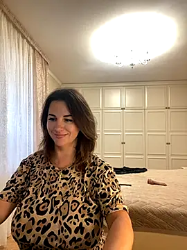 Dina0908 online show from October 31, 2025, 12:35 pm