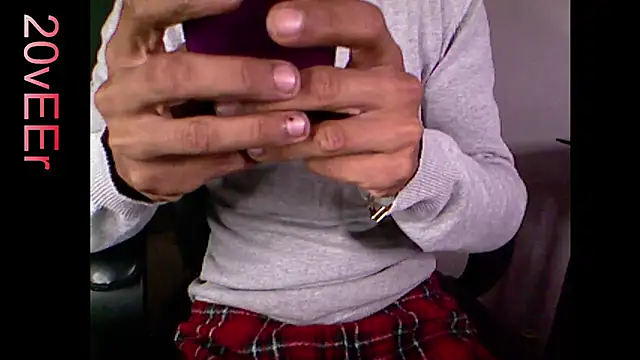 20vEEr online show from September 23, 2025, 8:27 pm