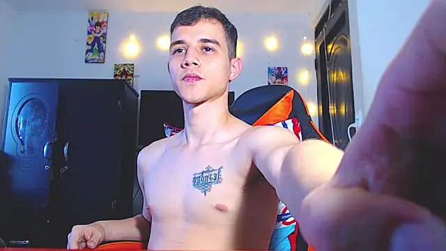 Snapshot of ADAM_HOT chatting on April 12, 2026, 10:46 pm ADAM HOT online show from April 12, 2026, 10:46 pm