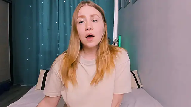 Snapshot of InsatiableFoxX chatting on May 25, 2026, 2:27 pm InsatiableFoxX online show from May 25, 2026, 2:27 pm