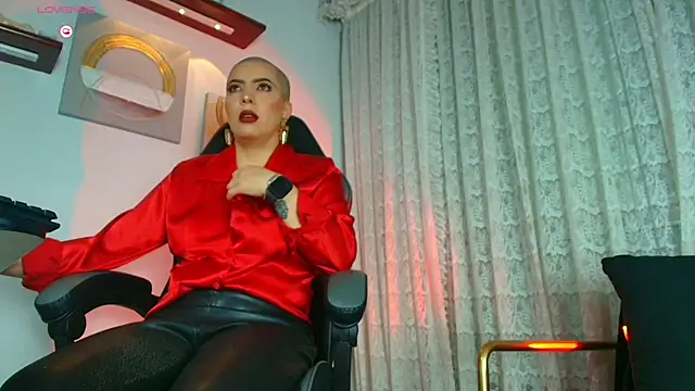 Snapshot of Camila_Chainn chatting on September 16, 2025, 6:53 pm Camila Chainn online show from September 16, 2025, 6:53 pm