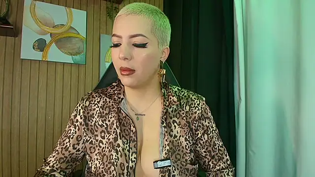 Camila Chainn online show from February 4, 2026, 8:09 am