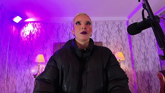 Snapshot of Camila_Chainn chatting on March 8, 2025, 8:46 pm Camila Chainn online show from March 8, 2025, 8:46 pm