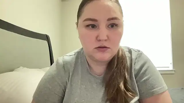 yadviga online show from March 18, 2026, 8:10 pm