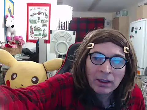 Snapshot of RainBowGirlTs115 chatting on February 15, 2025, 11:17 am RainBowGirlTs115 online show from February 15, 2025, 11:17 am