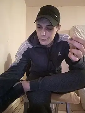 Snapshot of kx93 chatting on February 9, 2026, 8:07 pm kx93 online show from February 9, 2026, 8:07 pm