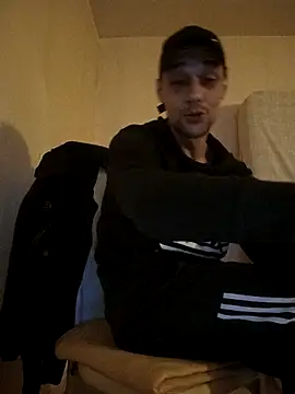 kx93 online show from December 14, 2025, 10:48 pm