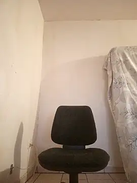 Snapshot of kx93 chatting on February 14, 2026, 7:03 pm kx93 online show from February 14, 2026, 7:03 pm