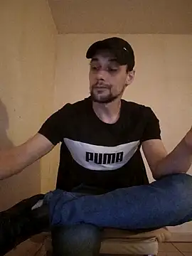 Snapshot of kx93 chatting on February 3, 2026, 5:05 am kx93 online show from February 3, 2026, 5:05 am