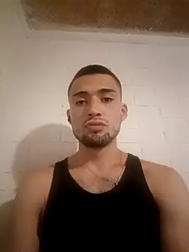 Suggarwhite18CM online show from October 2, 2025, 5:27 pm