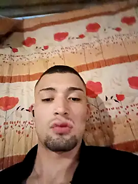 Suggarwhite18CM online show from November 15, 2025, 11:20 pm