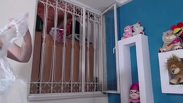 Snapshot of Cuty_sexy_hot chatting on January 18, 2026, 11:57 am Cuty sexy hot online show from January 18, 2026, 11:57 am