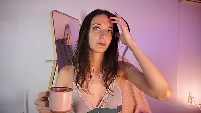 Snapshot of Ketty_Belly chatting on September 23, 2025, 6:09 am Ketty Belly online show from September 23, 2025, 6:09 am