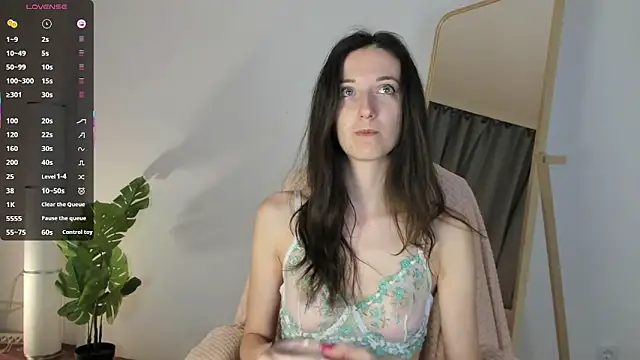 Snapshot of Ketty_Belly chatting on October 10, 2025, 7:42 am Ketty Belly online show from October 10, 2025, 7:42 am